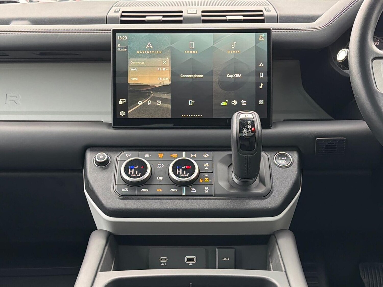 Used Land Rover Defender 2024 for sale - 77488115: Photo 14