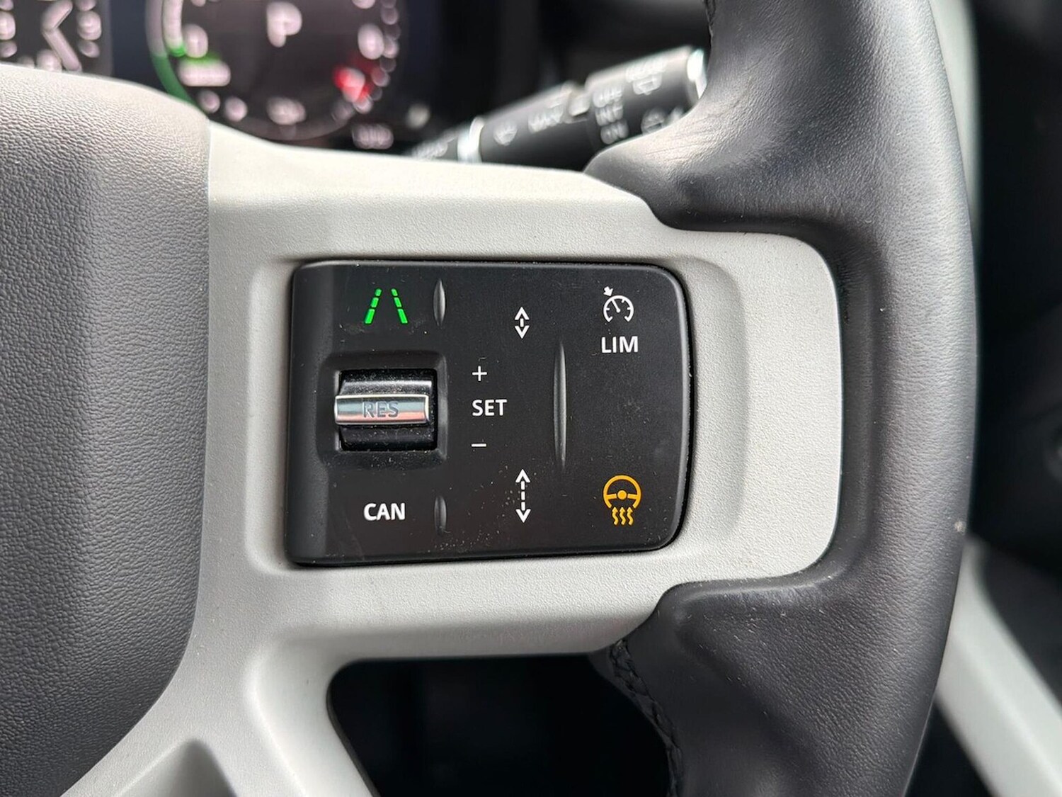 Used Land Rover Defender 2024 for sale - 77488115: Photo 27