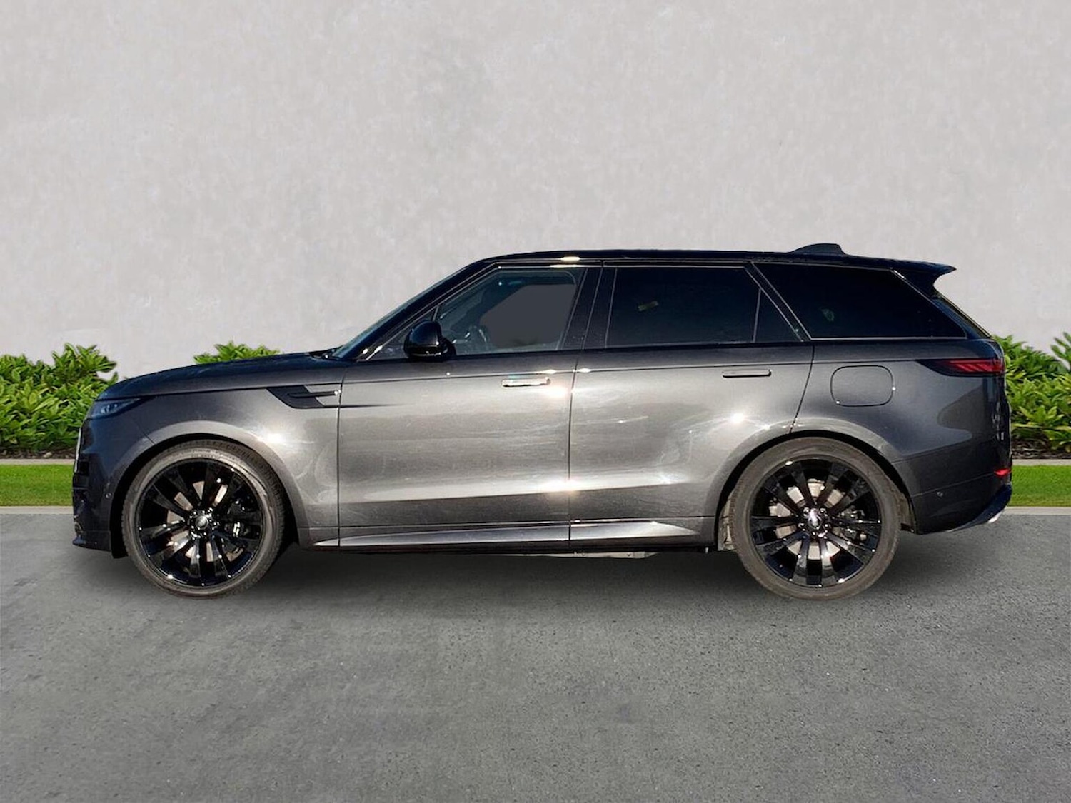 Used Land Rover Range Rover Sport 2024 for sale - 76382659: Photo 5