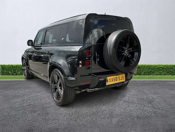 Used Land Rover Defender 2022 for sale - 78755684: Photo