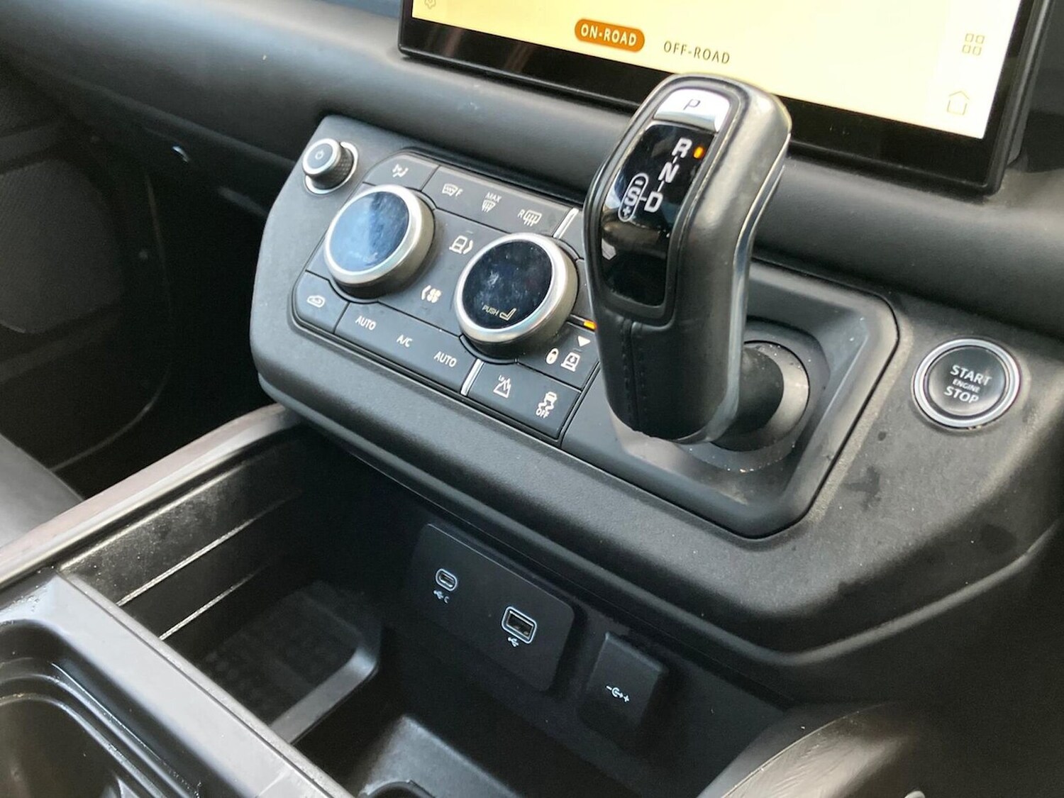 Used Land Rover Defender 2021 for sale - 77488114: Photo 13