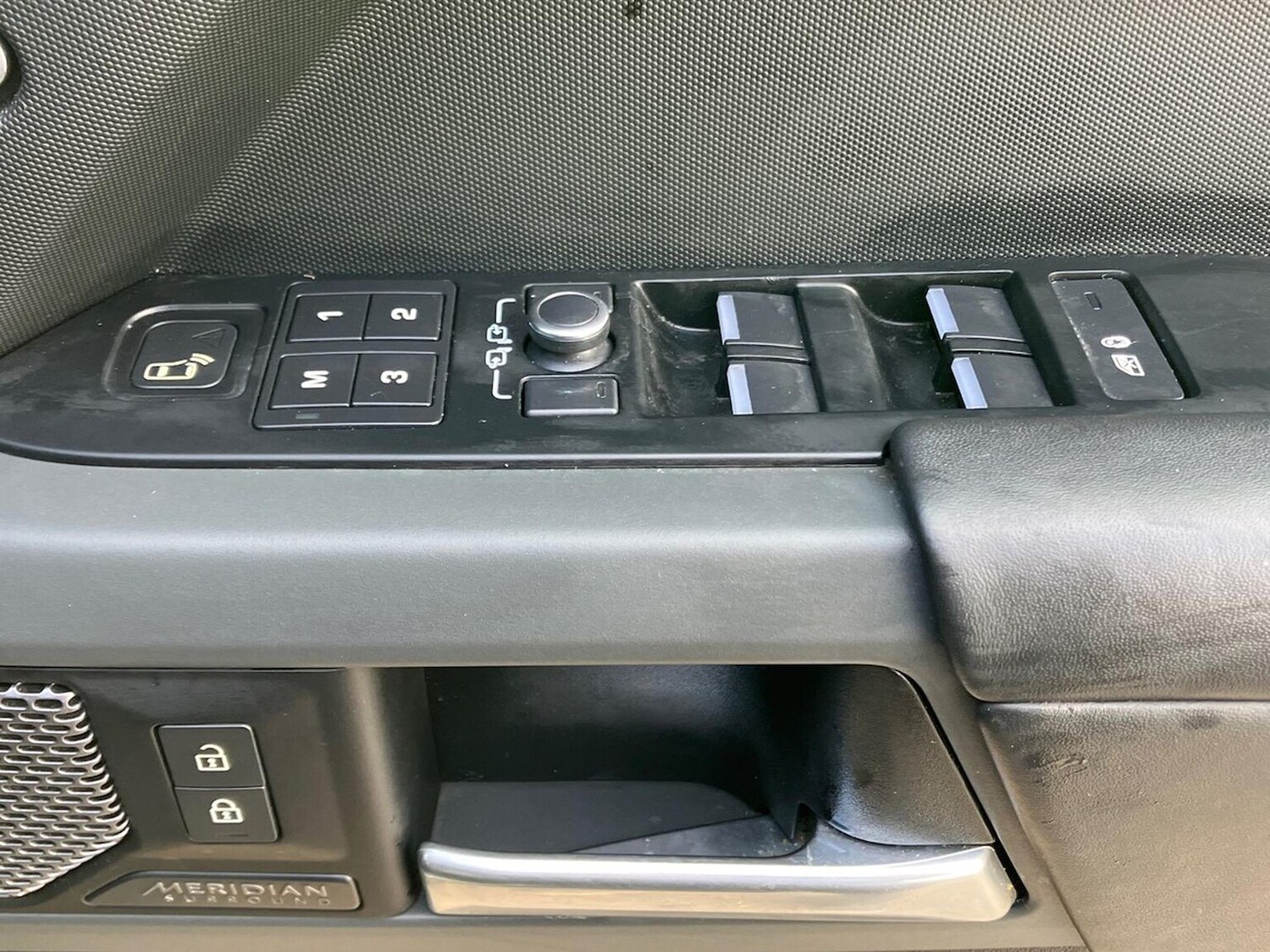 Used Land Rover Defender 2021 for sale - 77488114: Photo 25