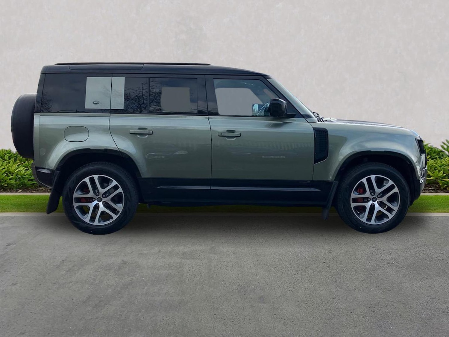 Used Land Rover Defender 2021 for sale - 77488114: Photo 5