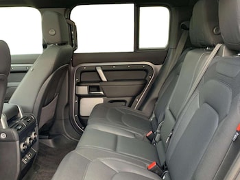 Used Land Rover Defender 2023 for sale - 78310573: Photo