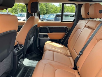 Used Land Rover Defender 2023 for sale - 78802737: Photo