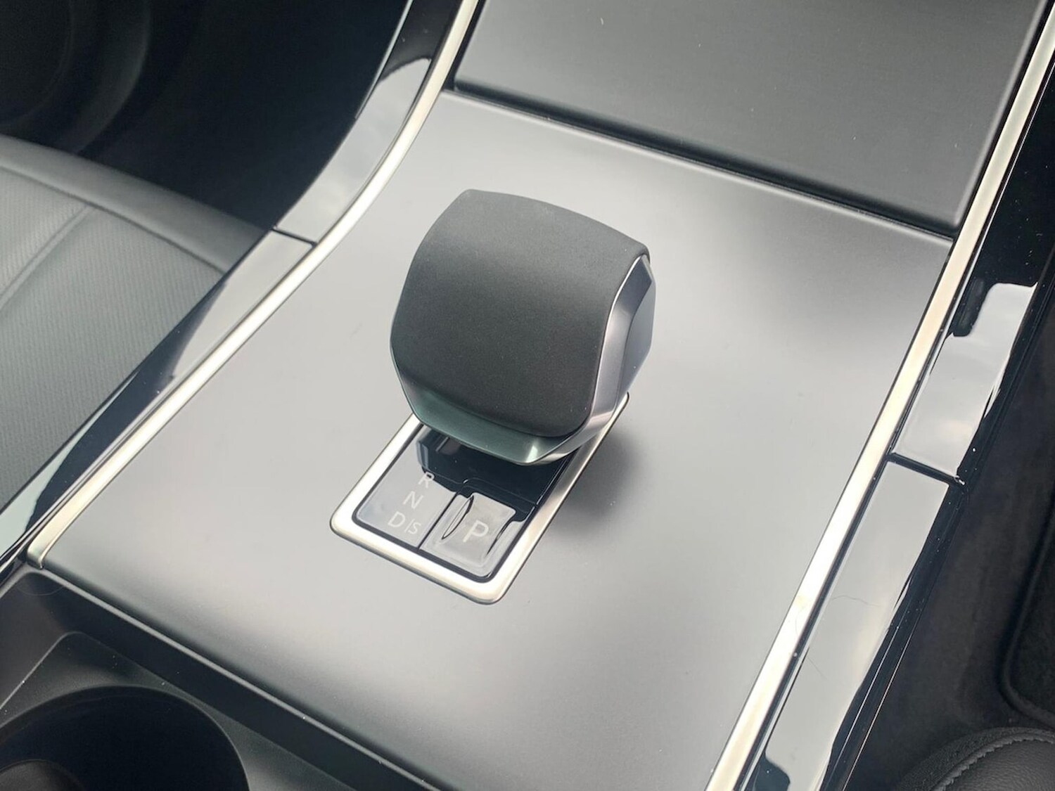 Used Land Rover Range Rover Evoque 2025 for sale - 77489455: Photo 13