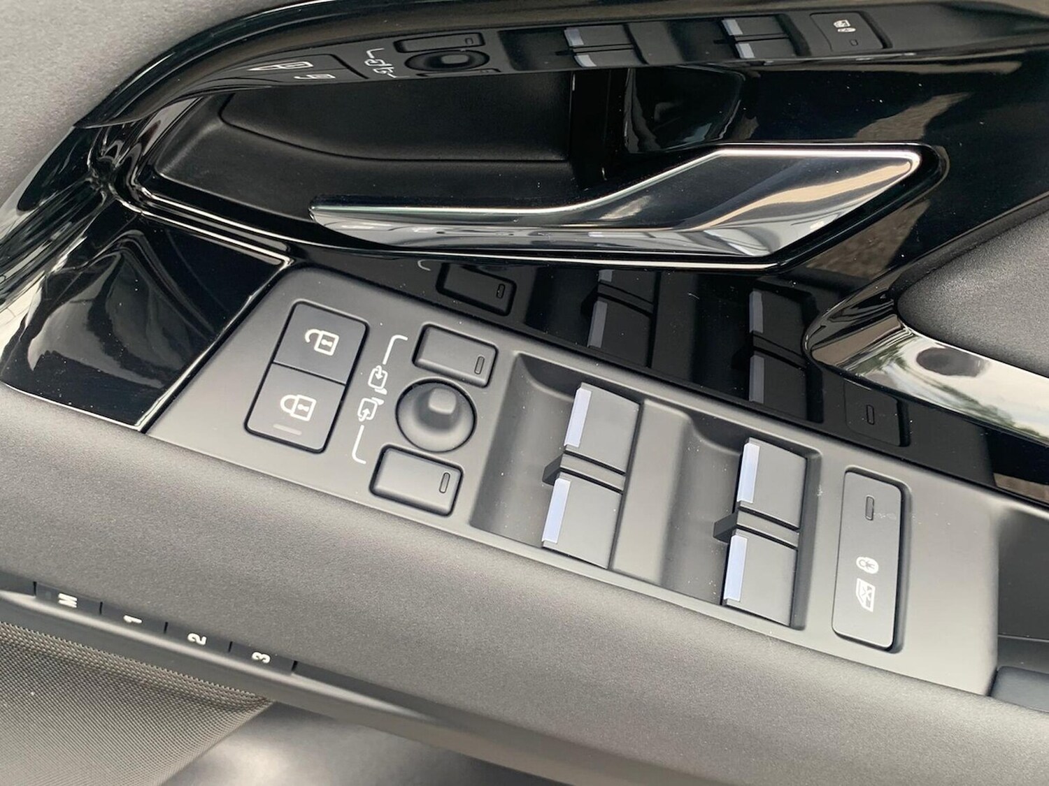 Used Land Rover Range Rover Evoque 2025 for sale - 77489455: Photo 25