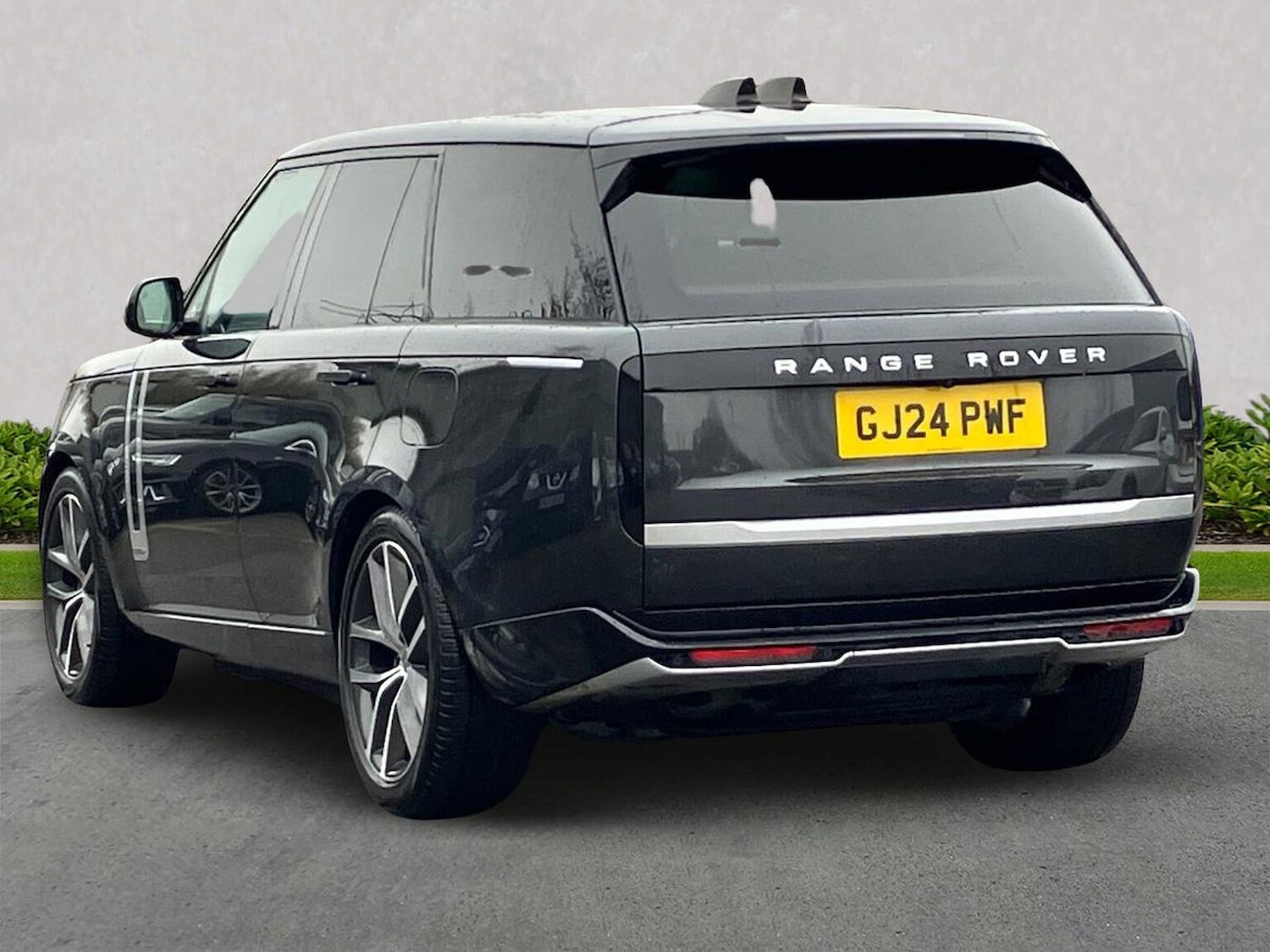 Used Land Rover Range Rover 2024 for sale - 77629377: Photo 2