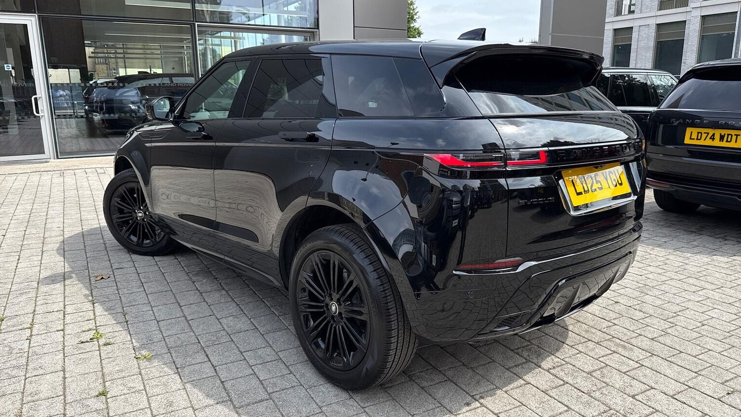 Used Land Rover Range Rover Evoque 2025 for sale - 76352463: Photo 41