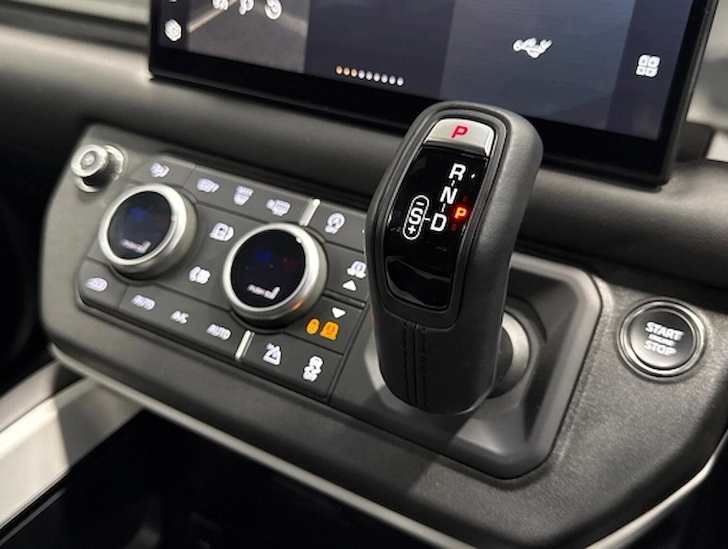 Used Land Rover Defender 2024 for sale - 78191691: Photo 15