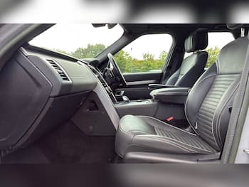 Used Land Rover Discovery 2022 for sale - 79616519: Photo