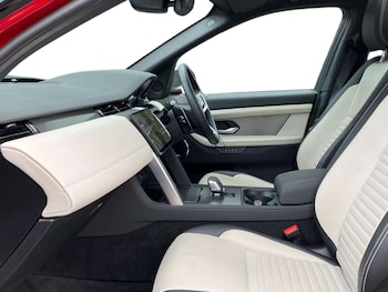 Used Land Rover Discovery Sport 2024 for sale - 78332562: Photo