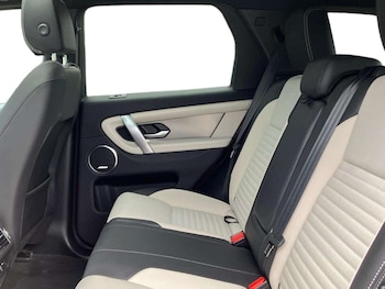 Used Land Rover Discovery Sport 2024 for sale - 78332562: Photo