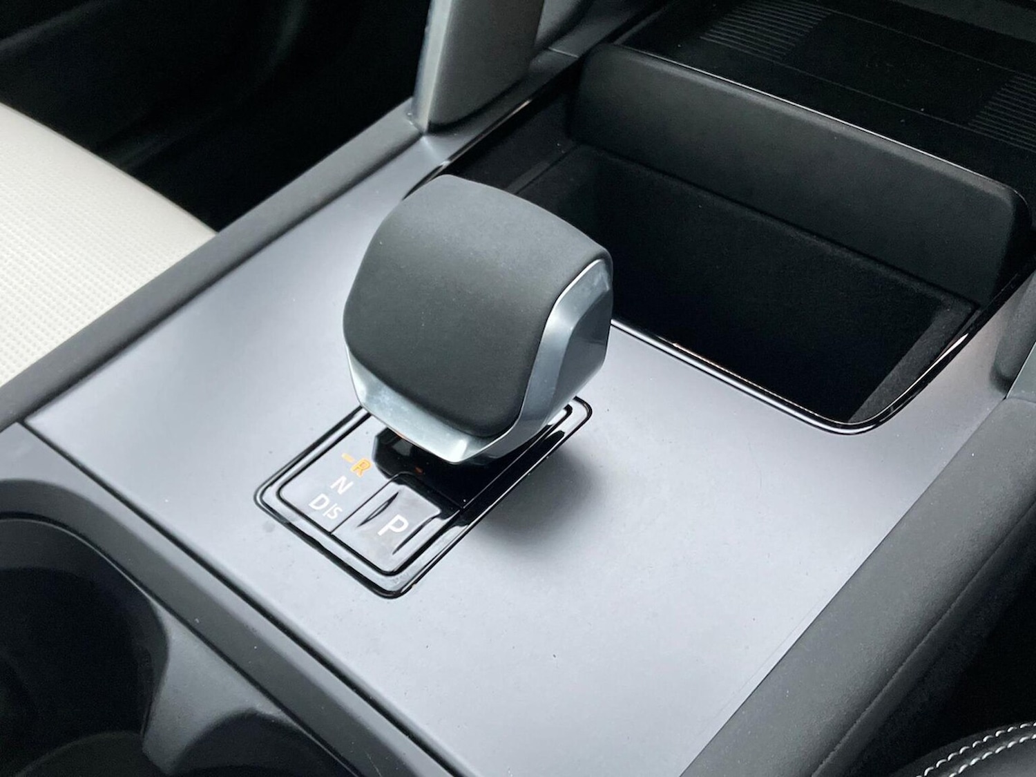 Used Land Rover Discovery Sport 2024 for sale - 76885041: Photo 13