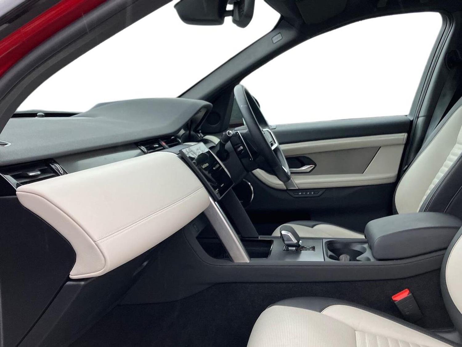 Used Land Rover Discovery Sport 2024 for sale - 76885041: Photo 3