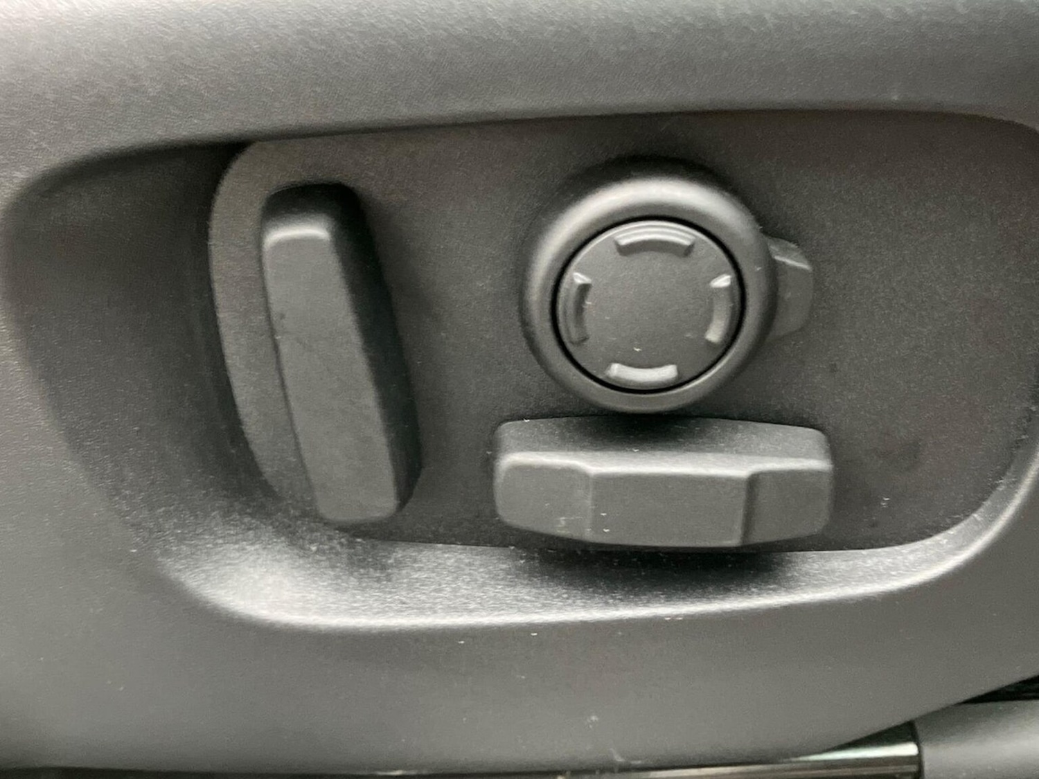 Used Land Rover Discovery Sport 2024 for sale - 76885041: Photo 32