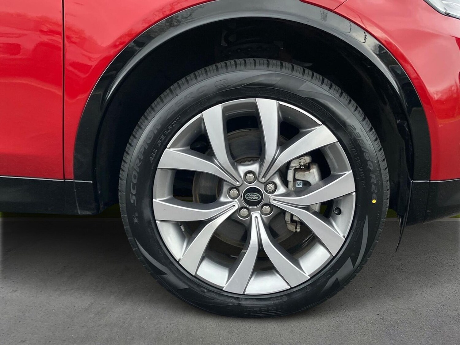 Used Land Rover Discovery Sport 2024 for sale - 76885041: Photo 8