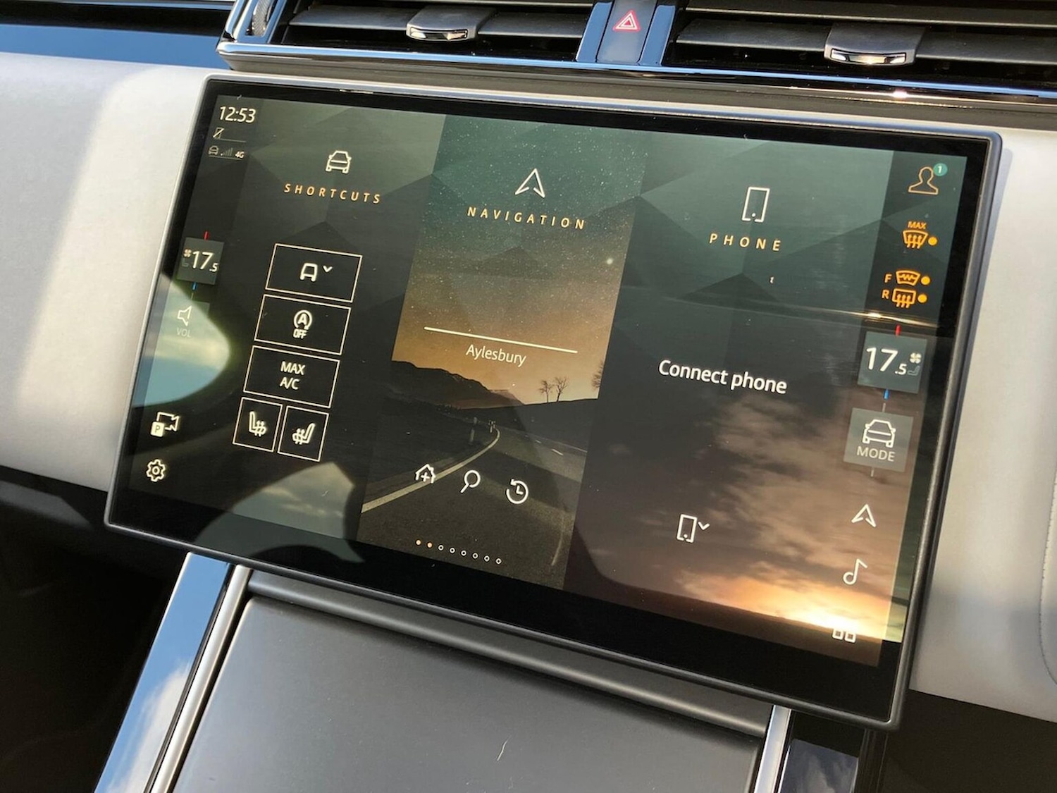 Used Land Rover Range Rover Velar 2024 for sale - 76464678: Photo 11