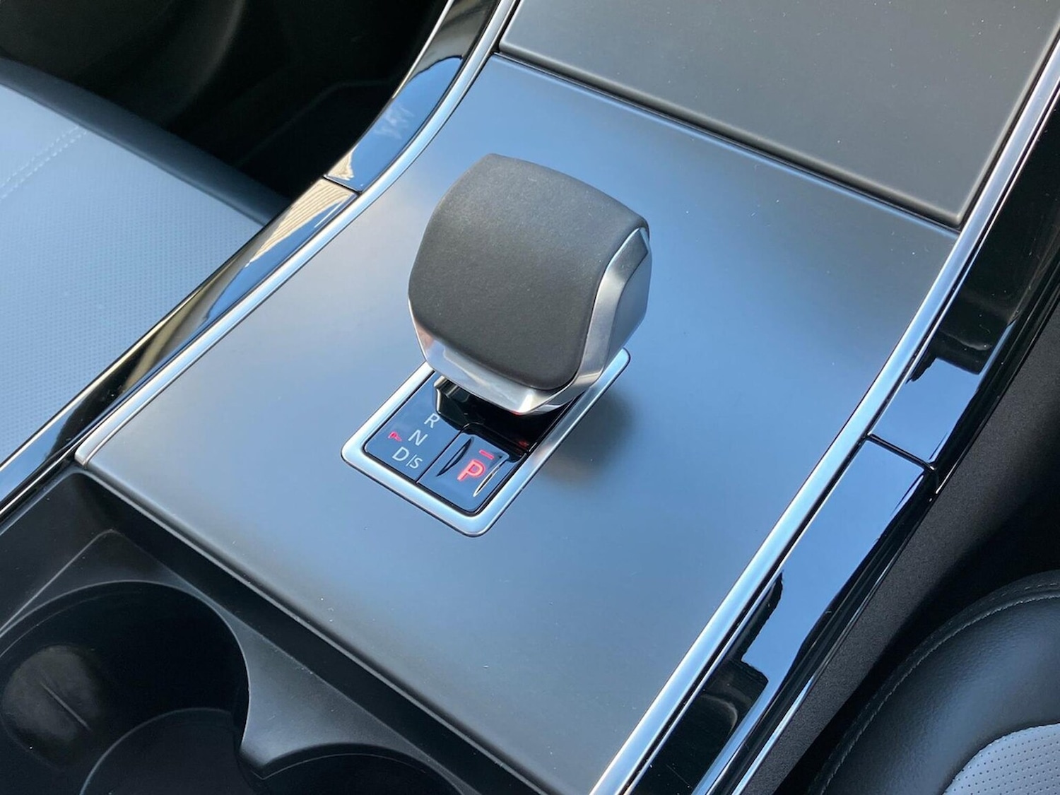 Used Land Rover Range Rover Velar 2024 for sale - 76464678: Photo 13