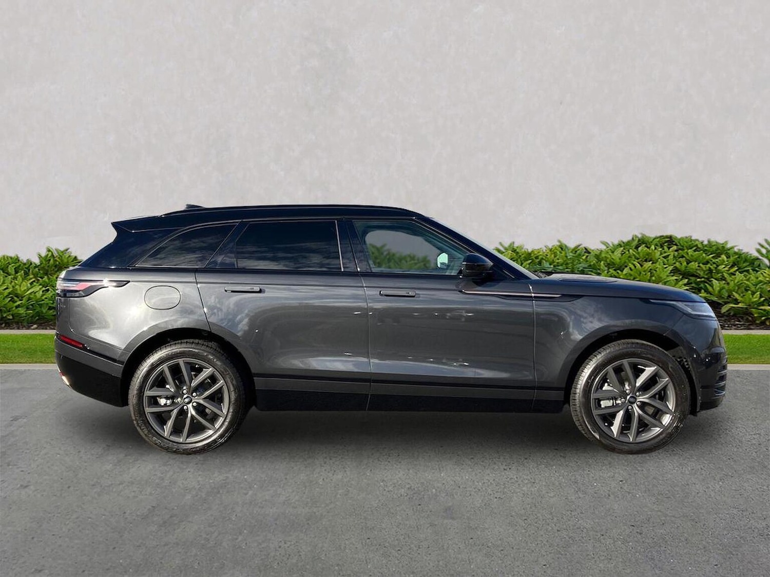 Used Land Rover Range Rover Velar 2024 for sale - 76464678: Photo 5