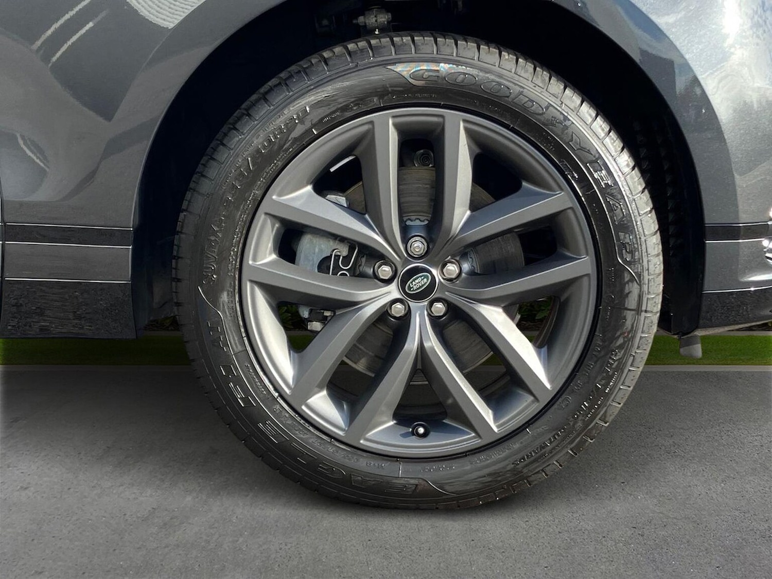 Used Land Rover Range Rover Velar 2024 for sale - 76464678: Photo 8