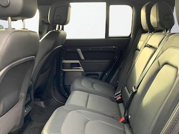 Used Land Rover Defender 2024 for sale - 78360172: Photo