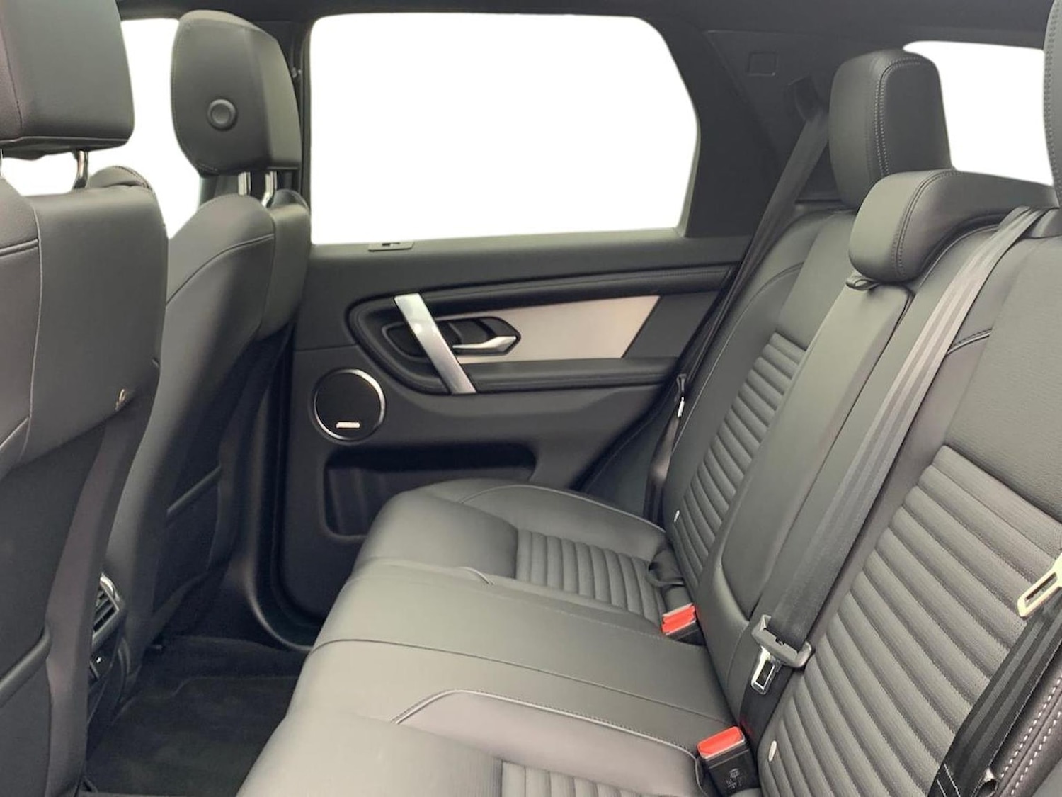 Used Land Rover Discovery Sport 2025 for sale - 76577284: Photo 4