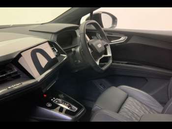 Used Audi Q4 e-tron 2024 for sale - 74190303: Photo