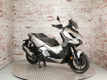 Used Honda ADV 2022 for sale - bike-77749823: Photo