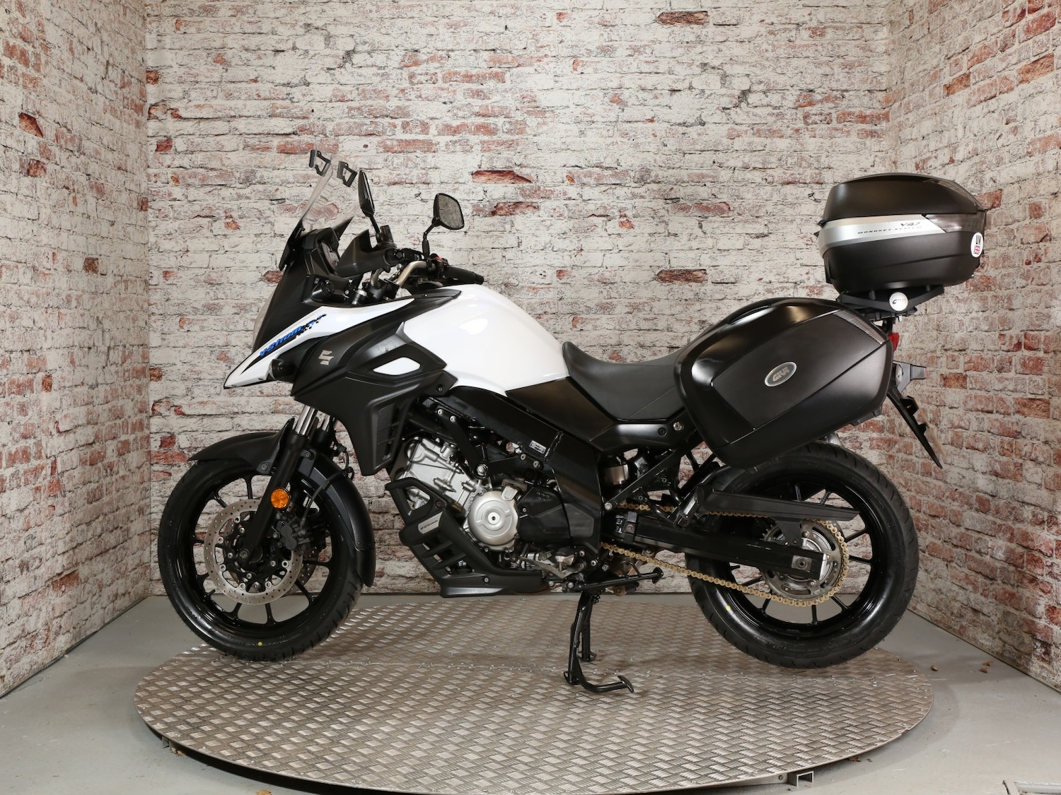 Suzuki V-STROM 650