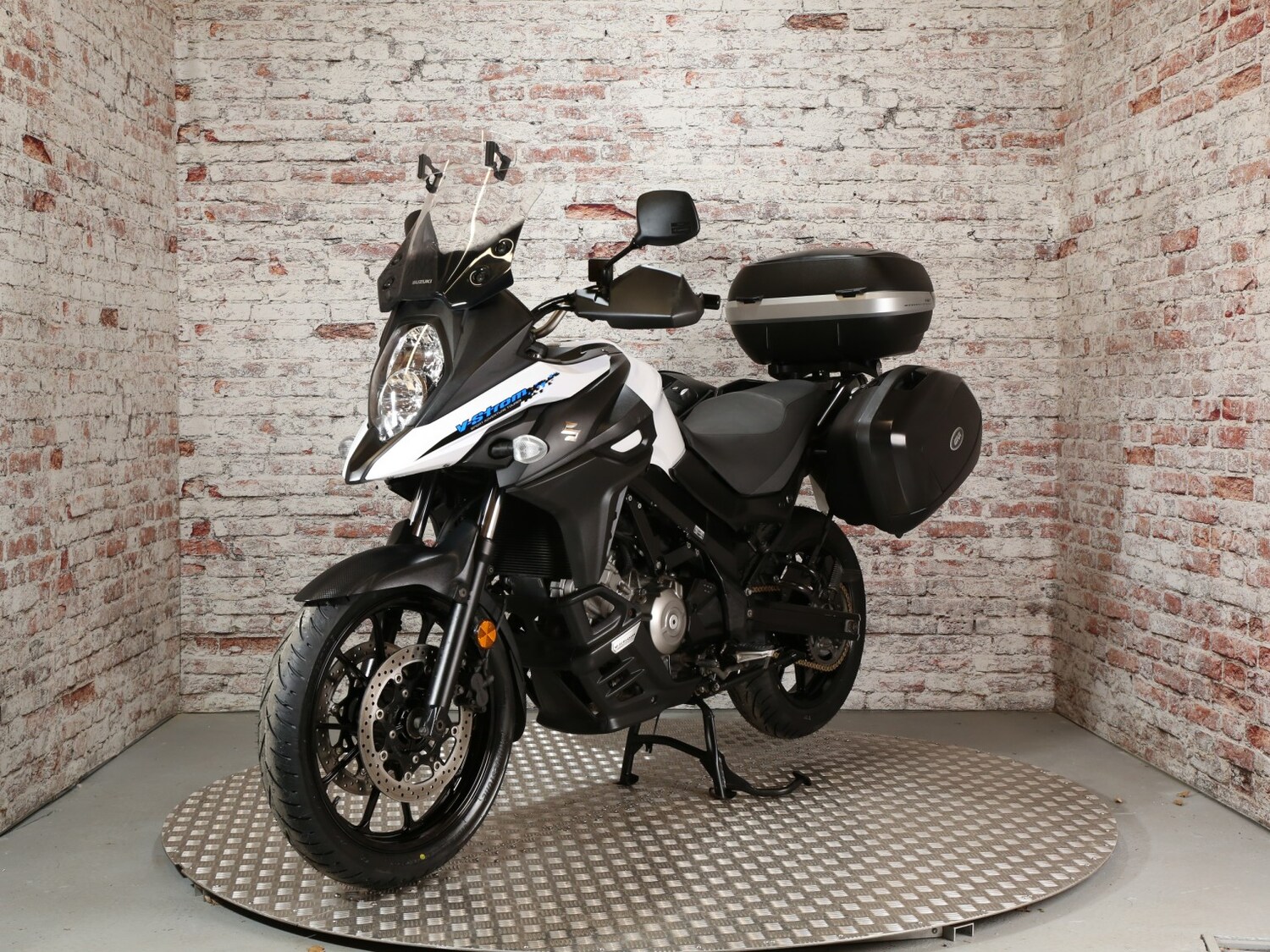 Suzuki V-STROM 650