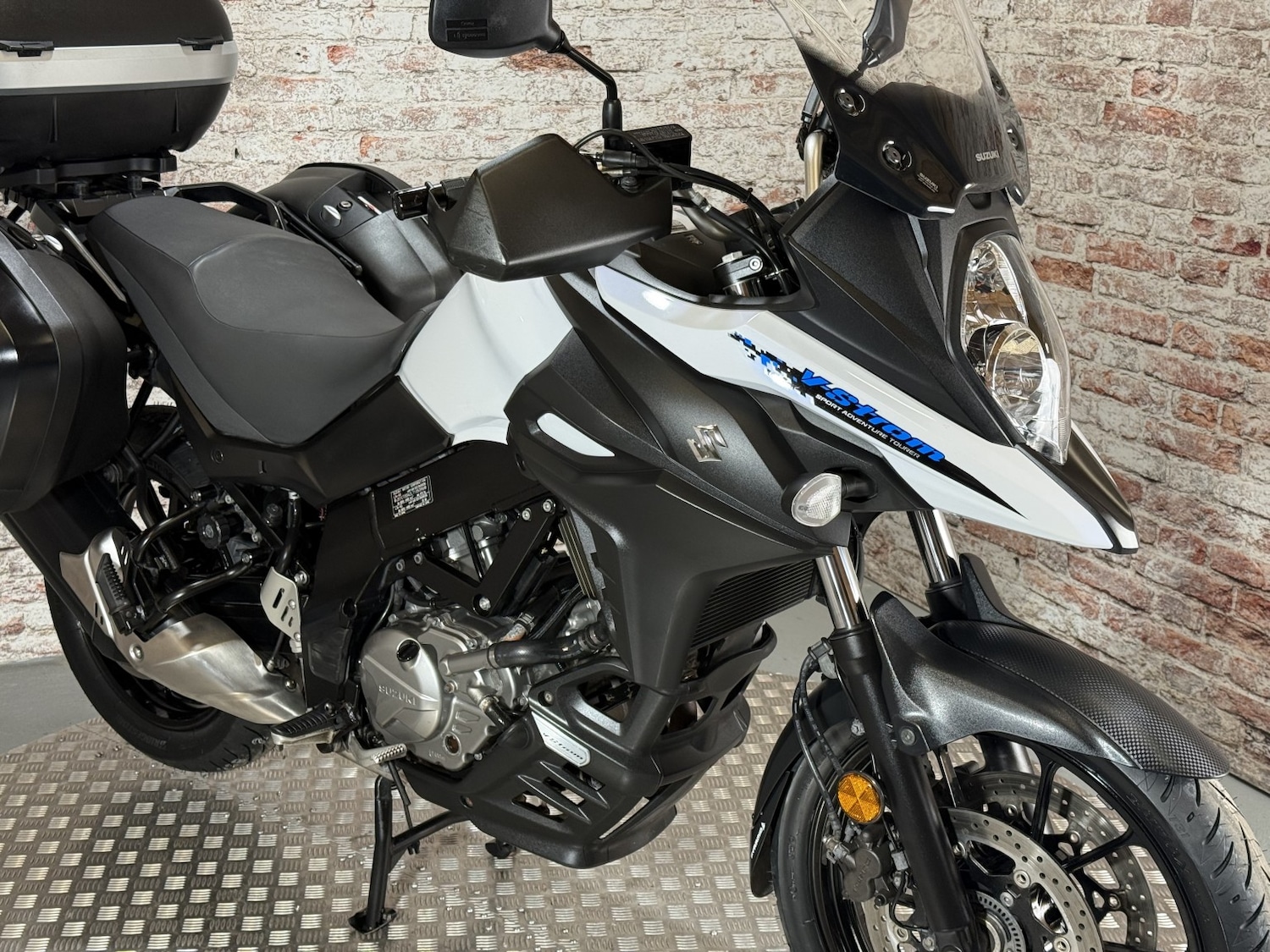 Suzuki V-STROM 650