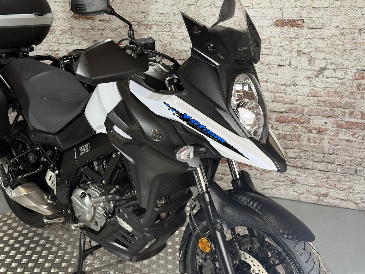 Suzuki V-STROM 650