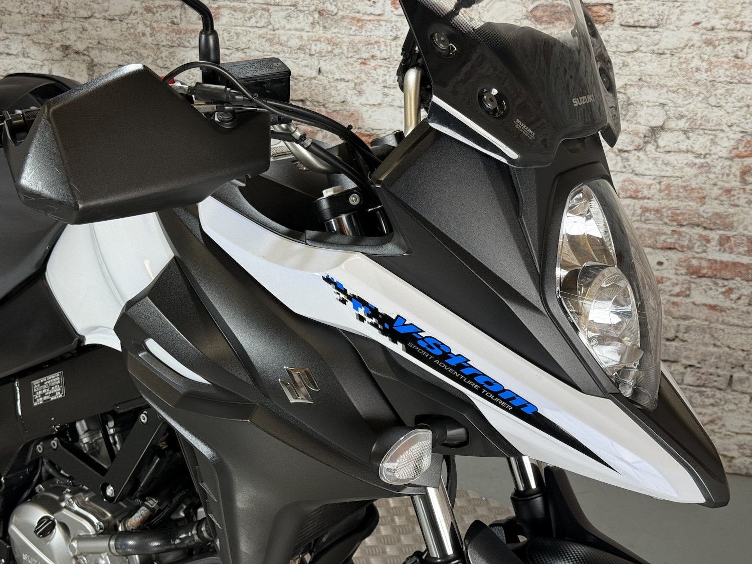 Suzuki V-STROM 650