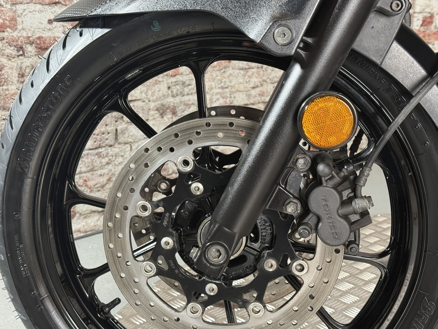 Suzuki V-STROM 650