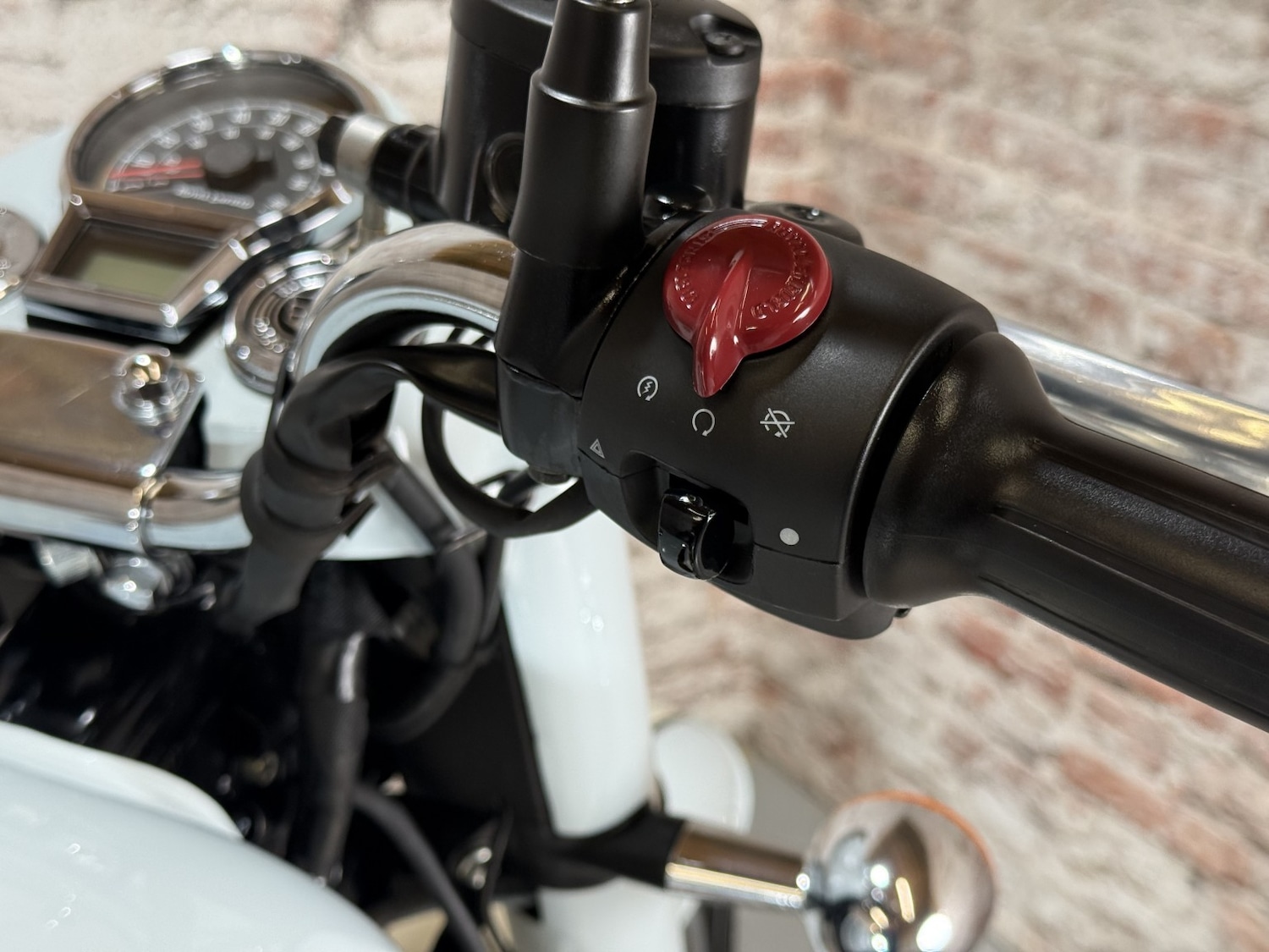 Royal Enfield CLASSIC