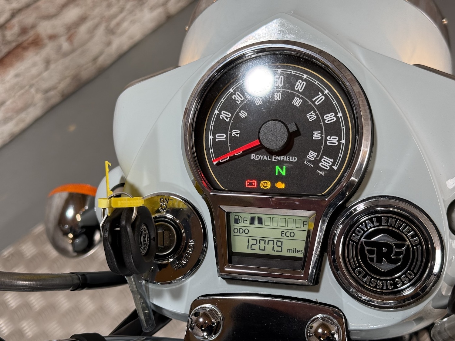 Royal Enfield CLASSIC