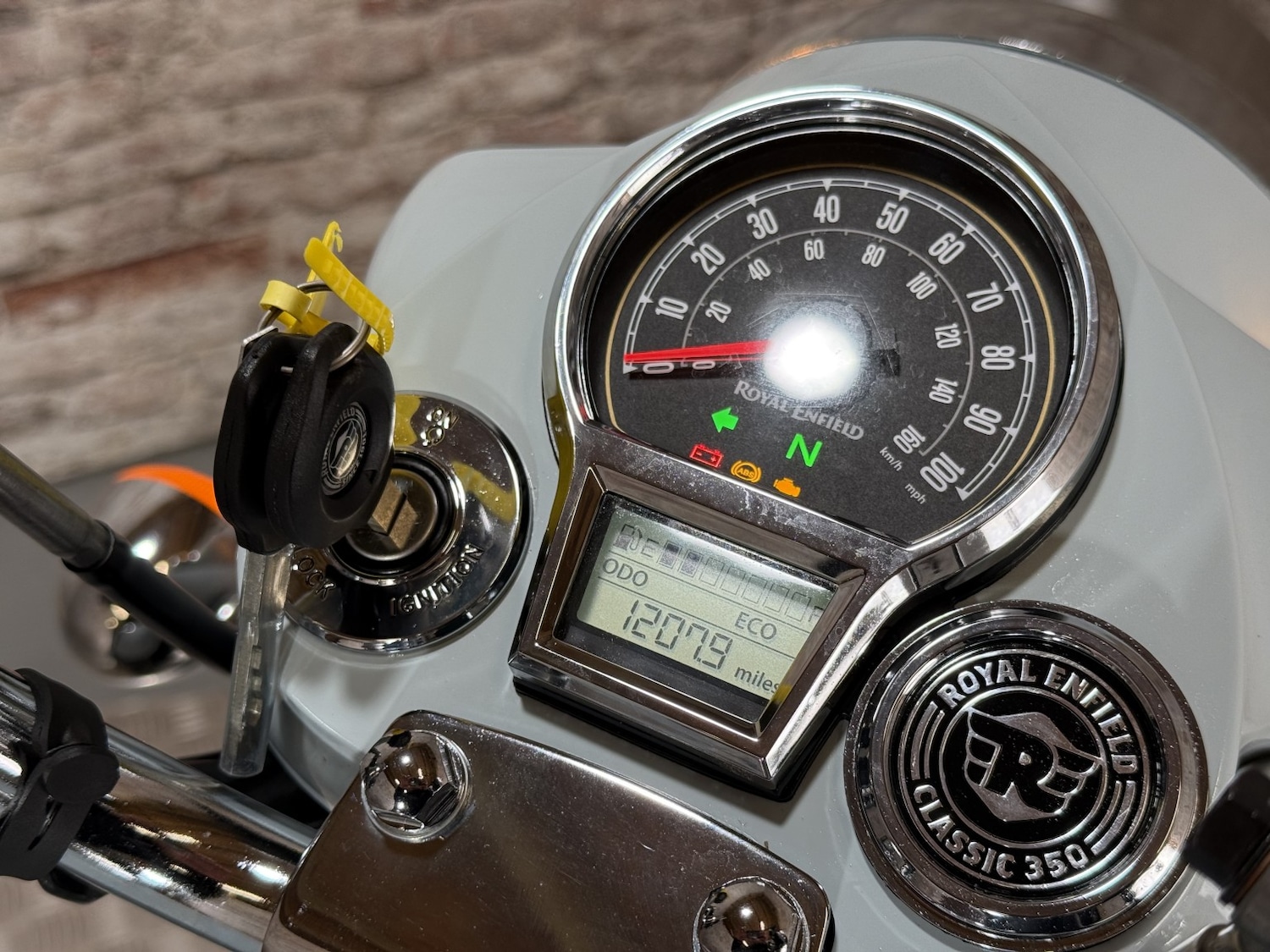 Royal Enfield CLASSIC