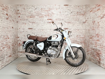 Used Royal Enfield CLASSIC 2023 for sale - bike-77749947: Photo