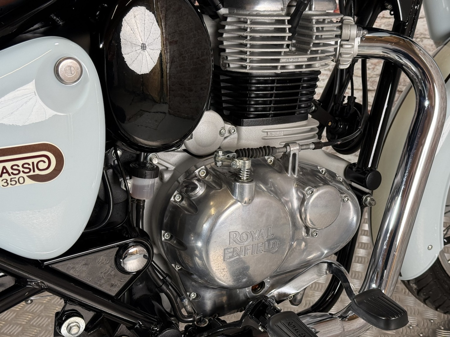 Royal Enfield CLASSIC