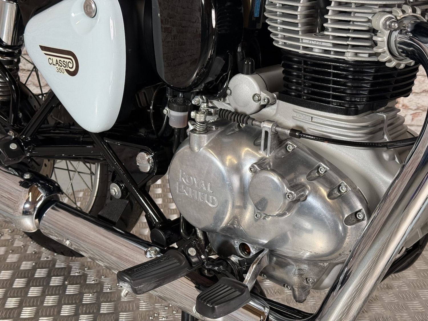 Royal Enfield CLASSIC