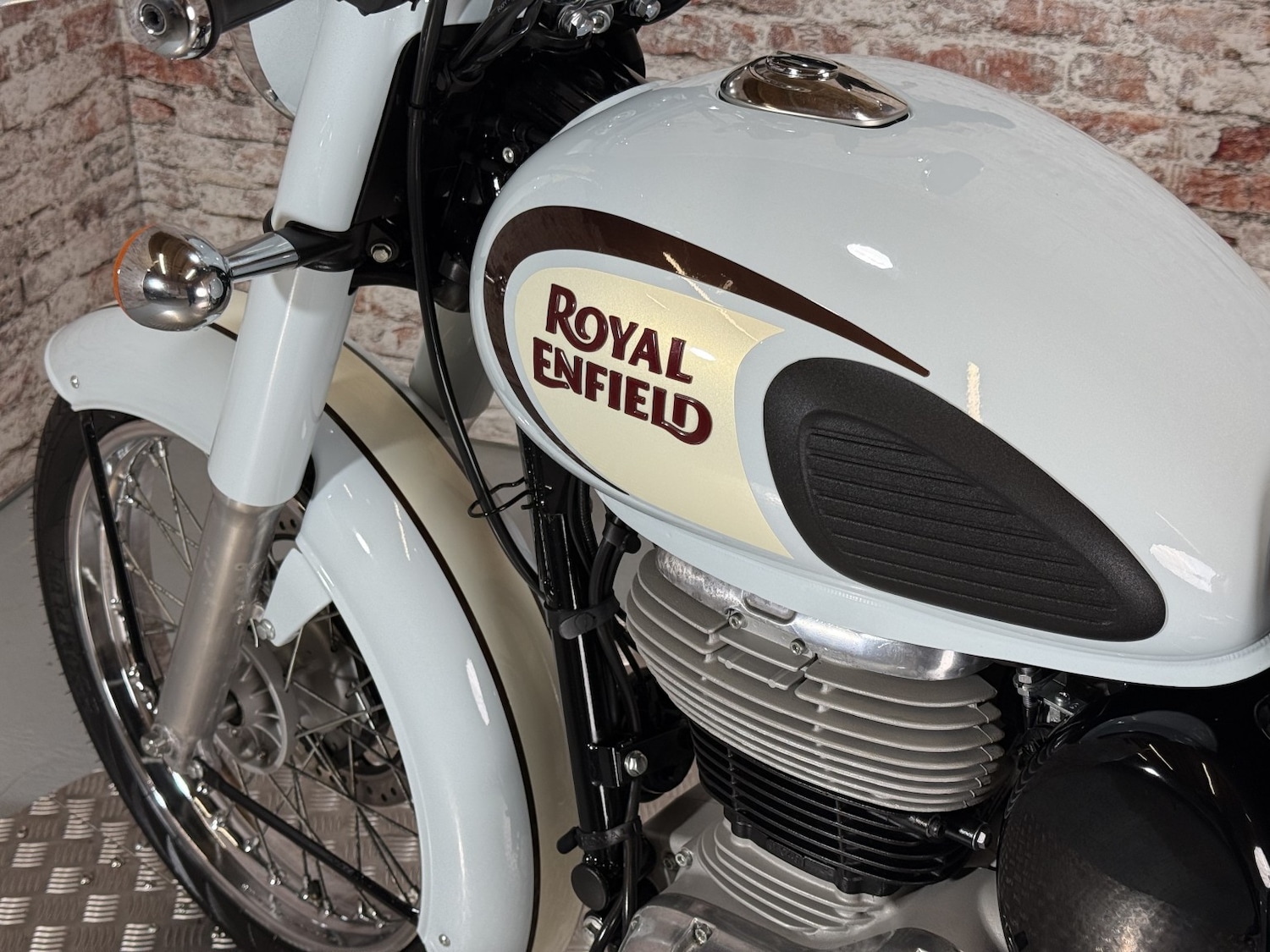 Royal Enfield CLASSIC