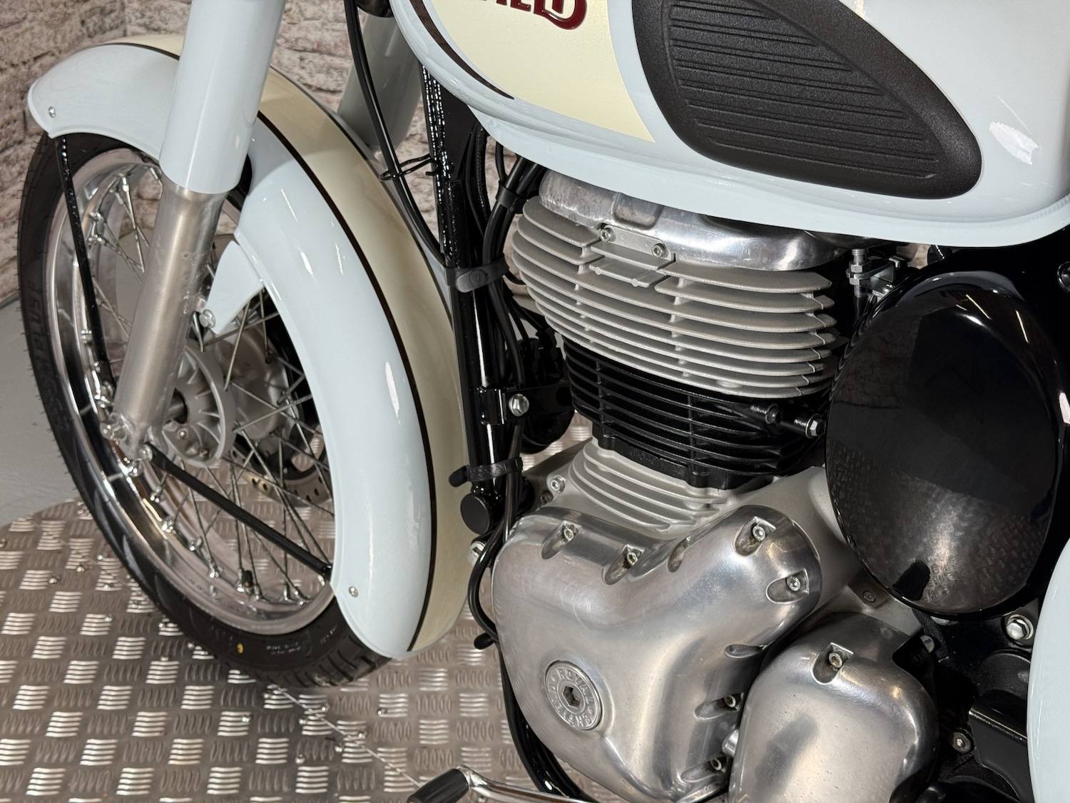 Royal Enfield CLASSIC