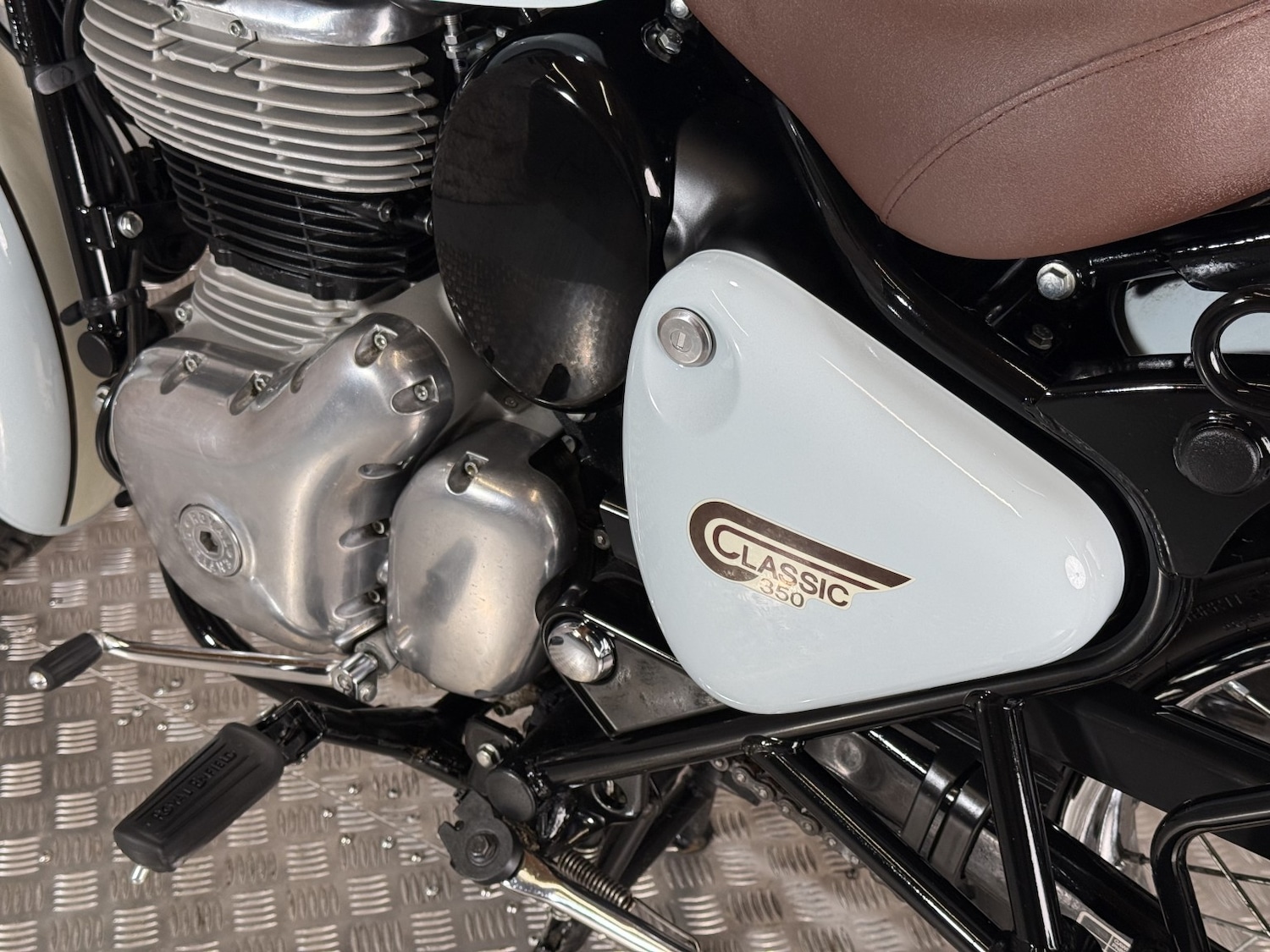 Royal Enfield CLASSIC