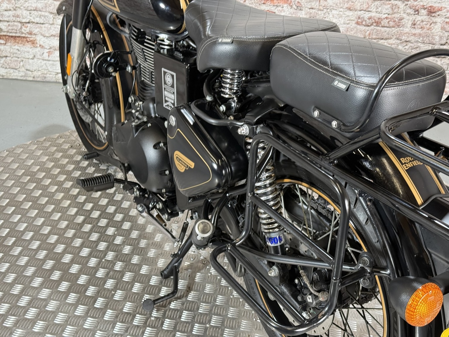 Royal Enfield BULLET