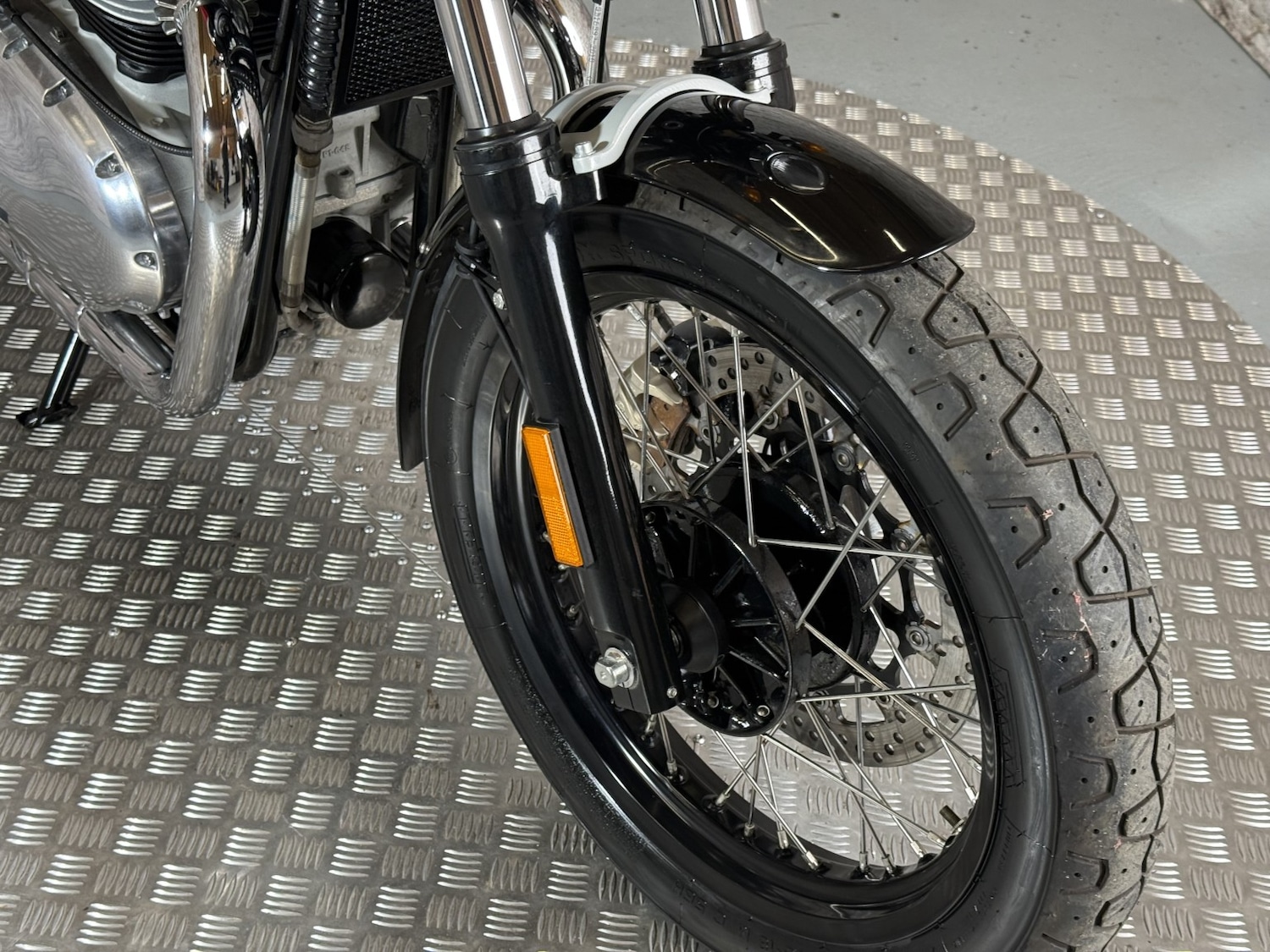 Royal Enfield INTERCEPTOR 650