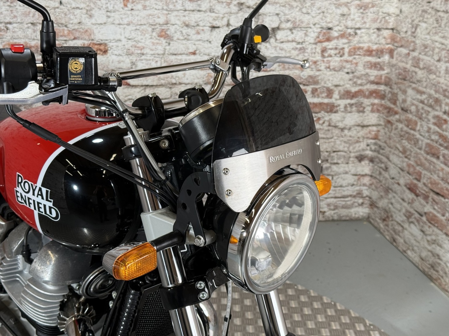 Royal Enfield INTERCEPTOR 650