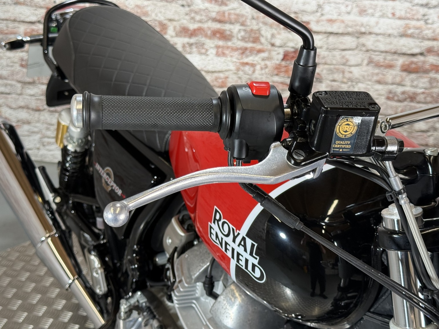 Royal Enfield INTERCEPTOR 650