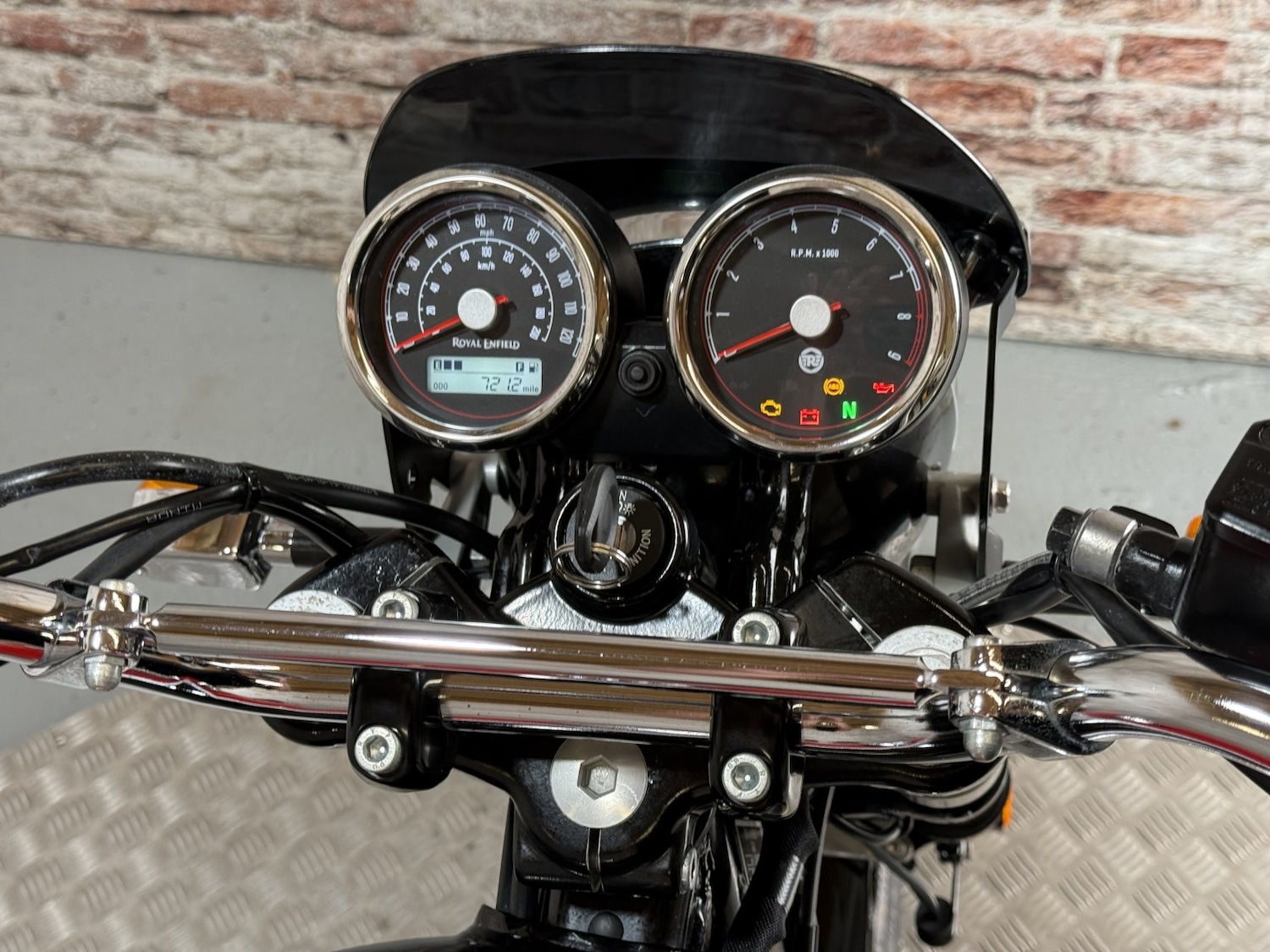 Royal Enfield INTERCEPTOR 650