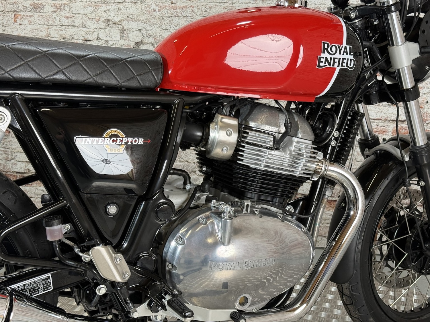 Royal Enfield INTERCEPTOR 650